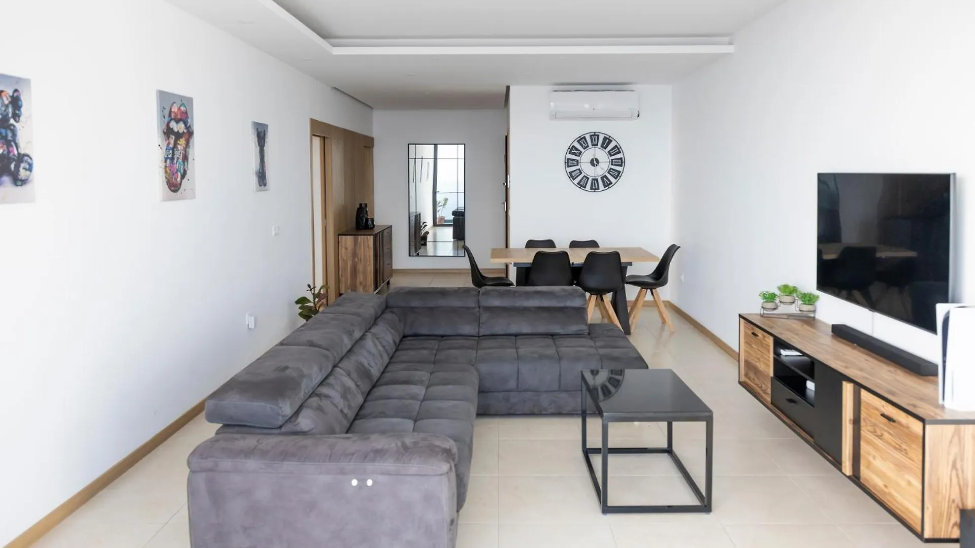 アパート 3 Bdr Aprt, Amazing Seaview, Rooftop Pool - Lcgr プライア