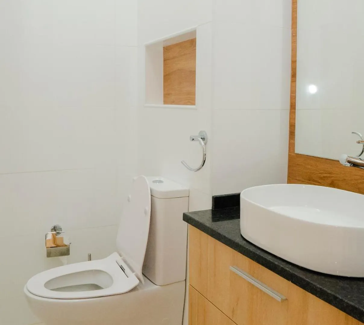 3 Bdr Aprt, Amazing Seaview, Rooftop Pool - Lcgr プライア