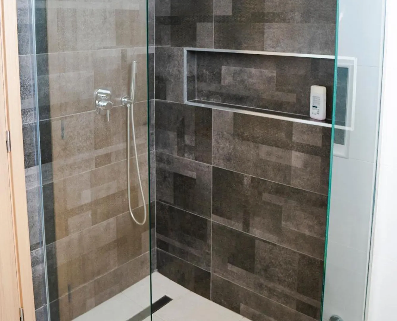 3 Bdr Aprt, Amazing Seaview, Rooftop Pool - Lcgr プライア 0*,