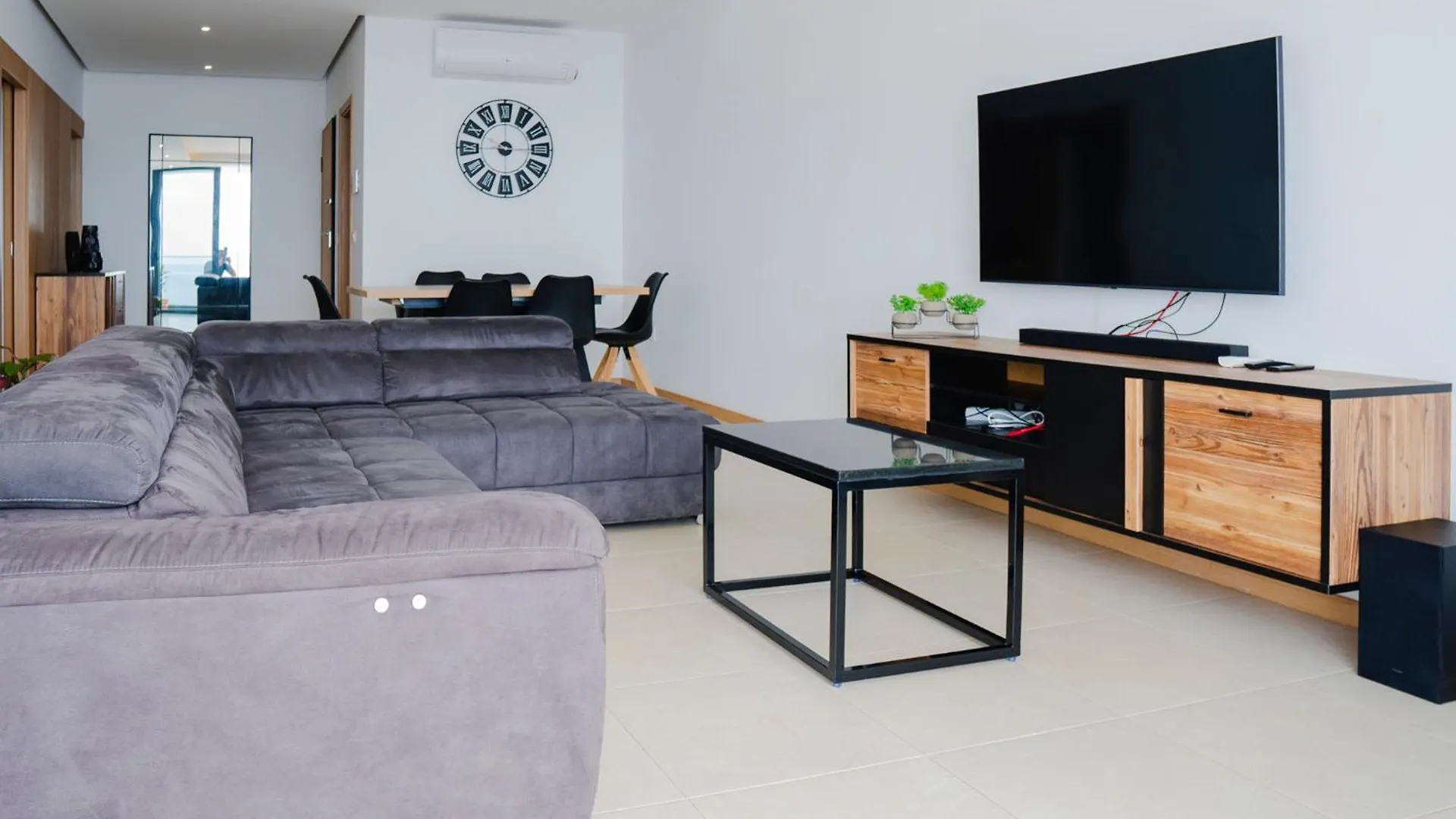3 Bdr Aprt, Amazing Seaview, Rooftop Pool - Lcgr プライア アパート